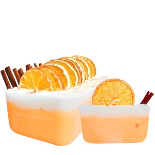 Mydło glicerynowe Sweet Orange & Cinnamon ok. 150 g – Stara Mydlarnia