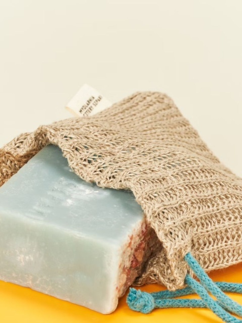 Lniany woreczek na mydło/szampon w kostce – 4szpaki, z mydłem