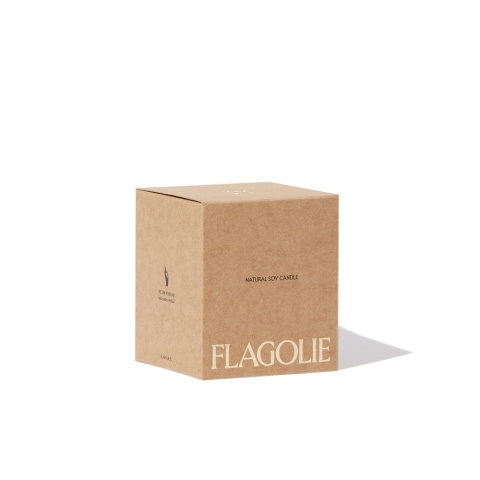 Sojowa świeca zapachowa Celebrate Drewno sandałowe 70 g, w kartoniku